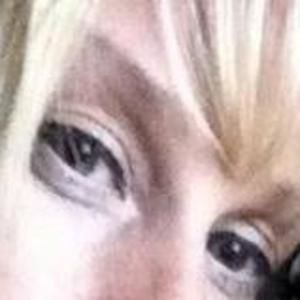 Meet your Posher, Cynthia